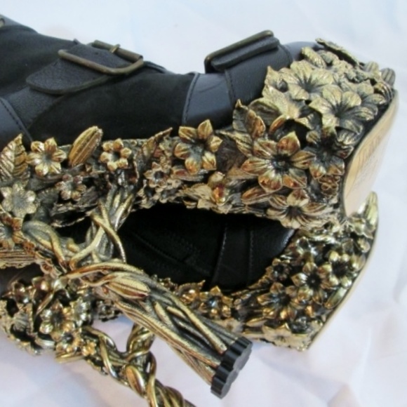 Alexander McQueen Shoes - NEW ALEXANDER MCQUEEN Metallic FLOWER Boot